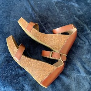 Women leather sandals size 8.5